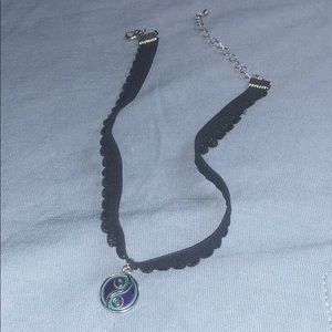 Color Changing Elastic Choker w/ Yin-Yang pendant
